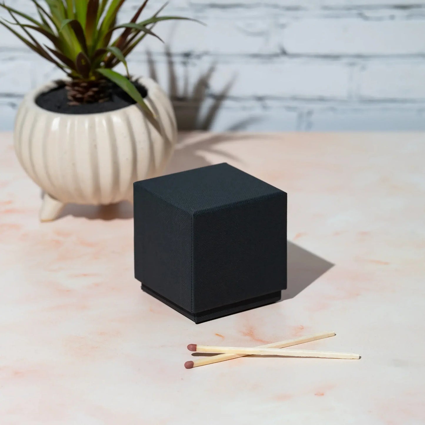 LUXURIÖSE BOX XS - SCHWARZ